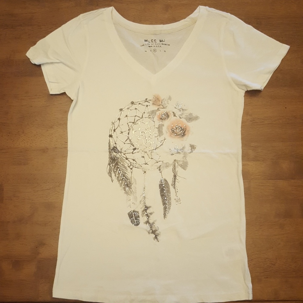 🚨Only 1 Left. Miss Me Dreamcatcher Tee 🚨 - Picture 3 of 3